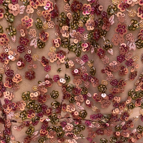 Elegant, Dress The Population, rose gold, evening gown - Picture 3 of 3